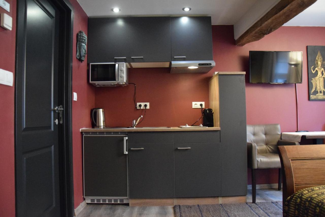 Studio Frodo En Zazou Maaseik Buitenkant foto